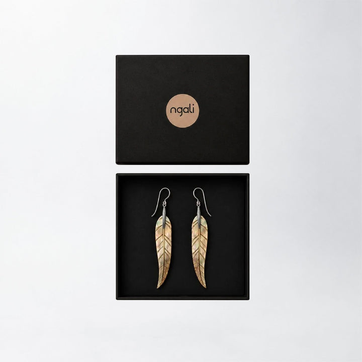 Carved Gum Leaf Earrings Set