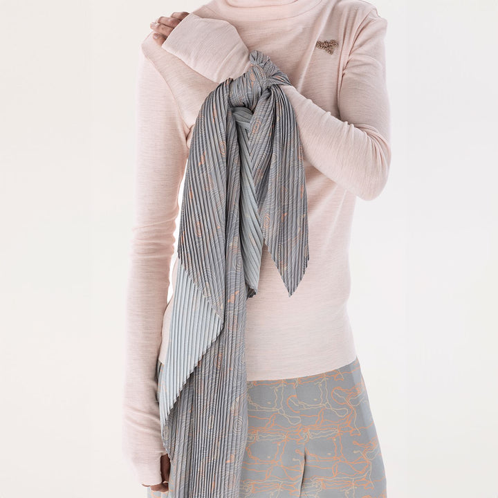 Murrandi Grey Pleated Scarf
