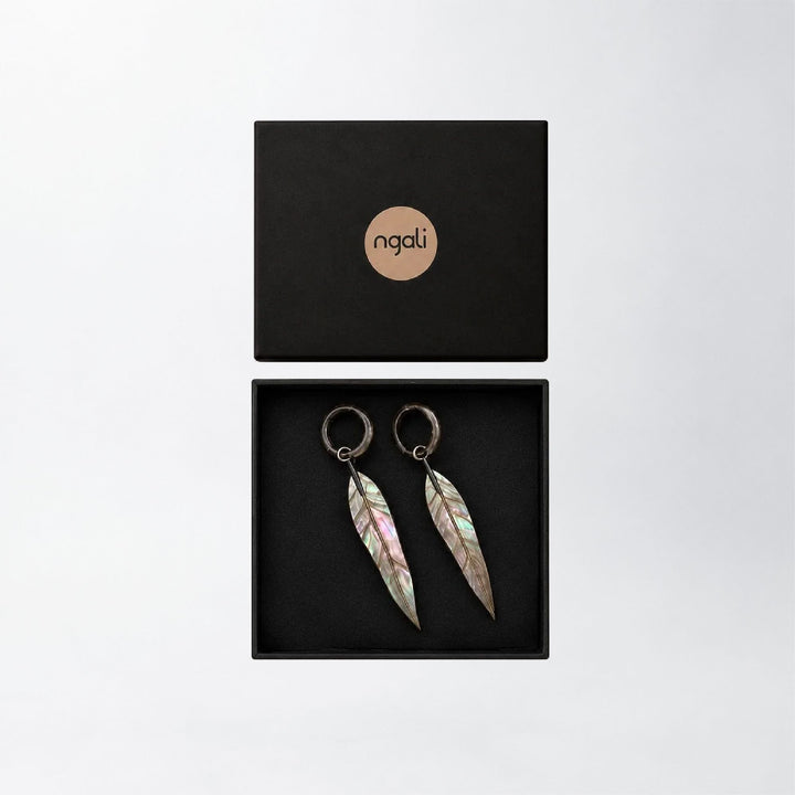 Carved Gum Leaf Earrings Set